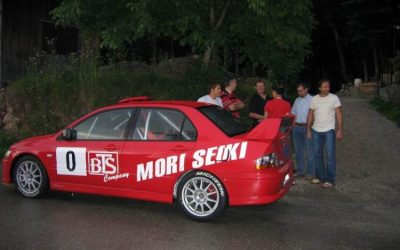 Sandi BOH z novim Mitsubishijem EVO 8