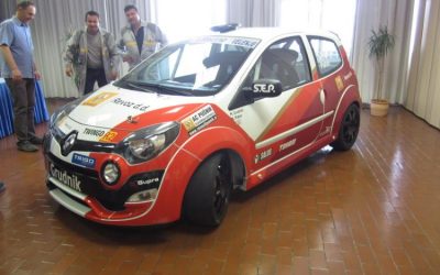 Predstavitev dirkalnega Twinga RS R2 EVO